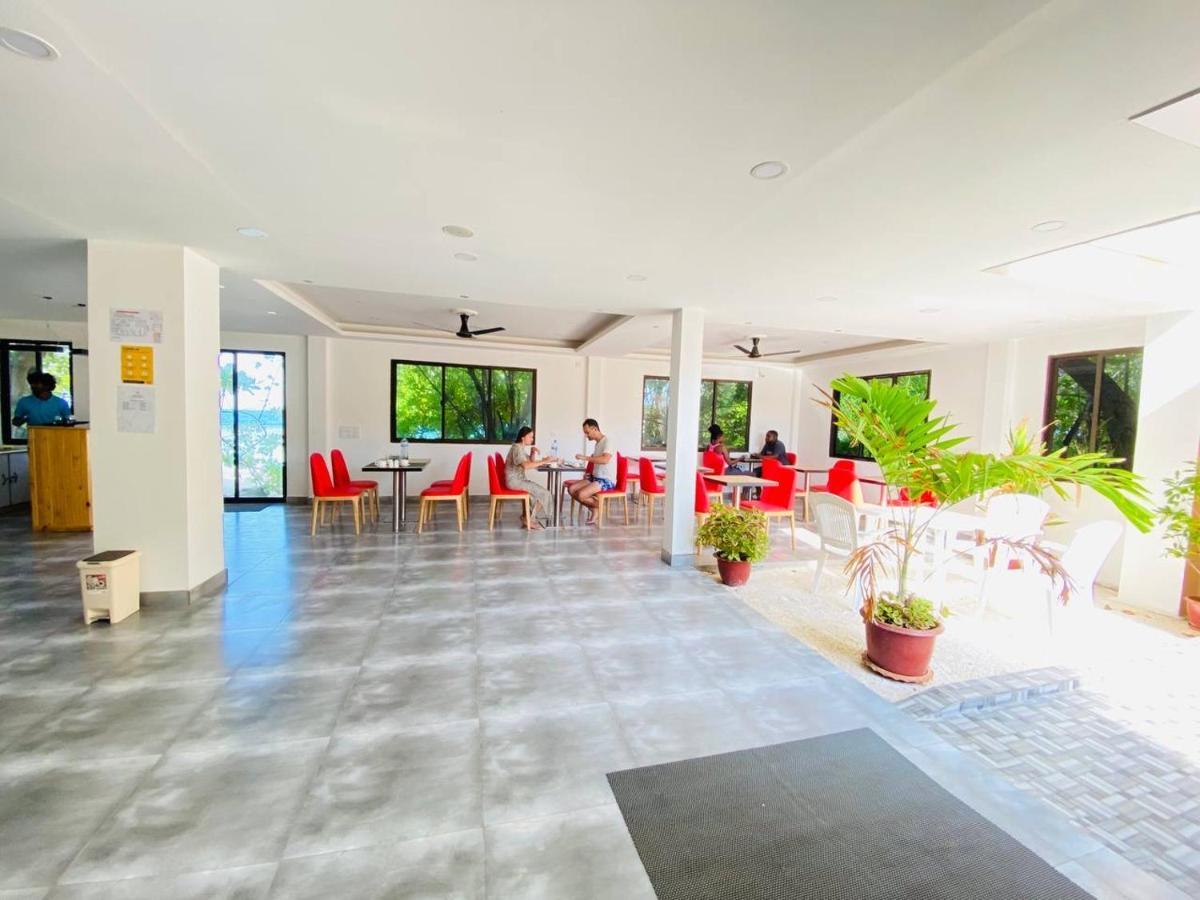 Paguro Seaview Hotel Bodufolhudhoo Exterior photo